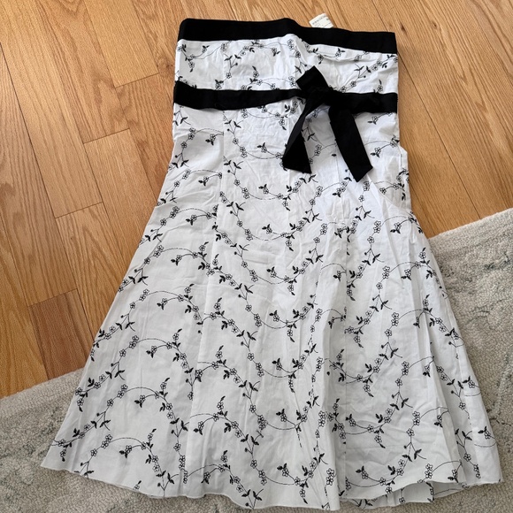 Costa Blanca Dresses & Skirts - Costa Blanca summer dress with black bow detail - size large